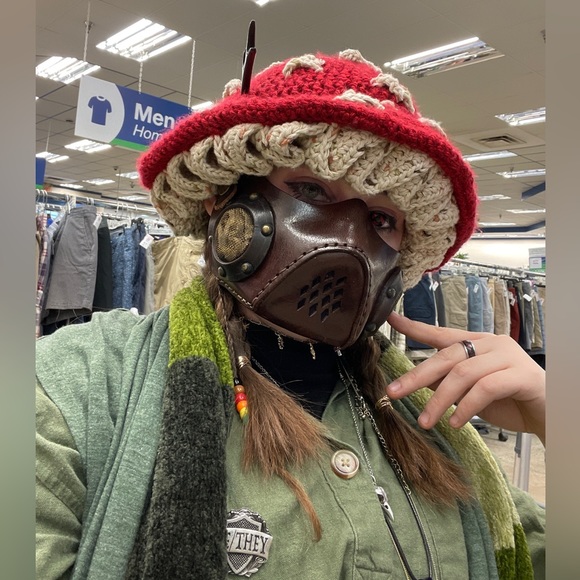 Meet your Posher, Mikey - Picture 8 of 13